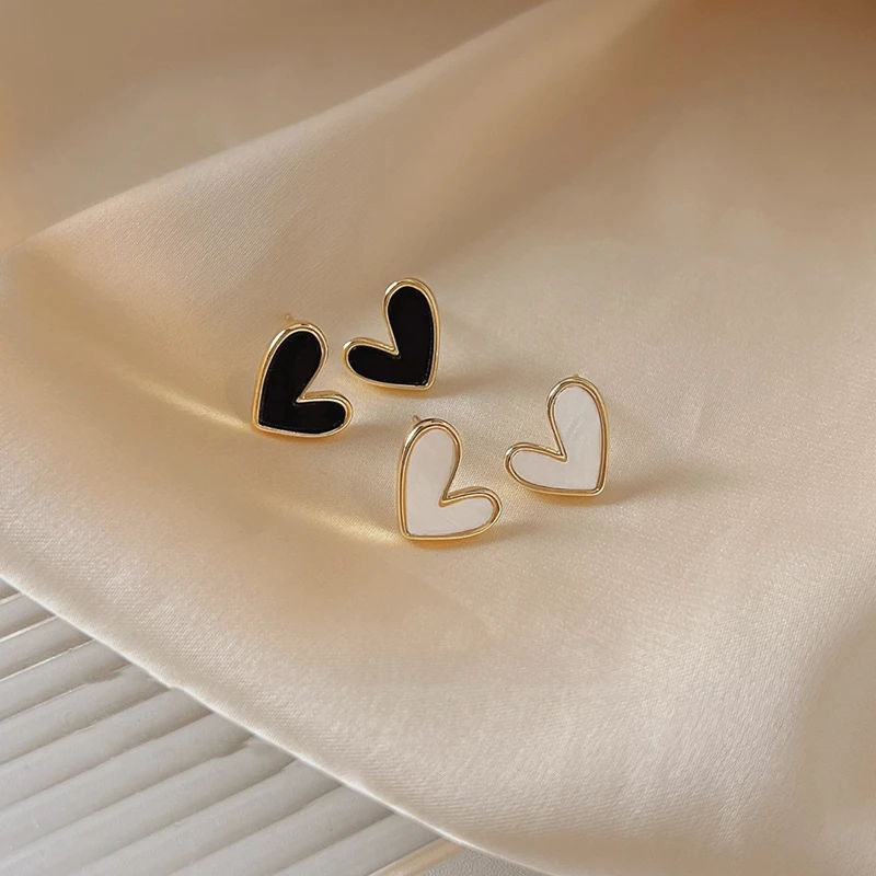 Top Trends: 2023 Simple Small Black Heart Stud Earrings For Women Cute Girls Korean Style Love Earring Birthday Party Jewelry Wholesale Shoppable Styles