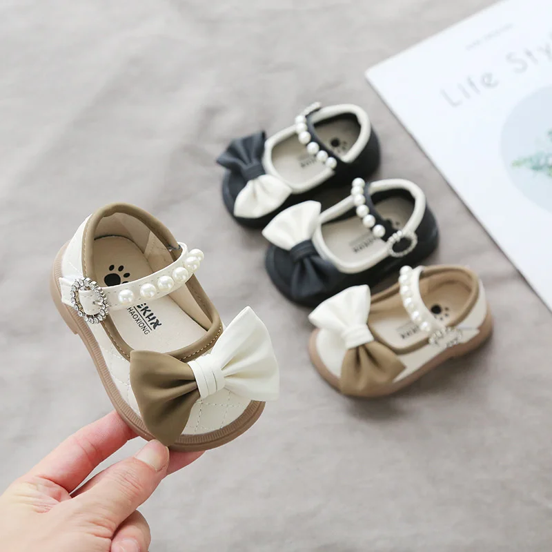 Top Trends: Spring And Autumn Baby Toddler Soft Sole Baby Girls Princess Pearl Leather Shoes Cute Flat Breathable Non-Slip Shoes Shoppable Styles