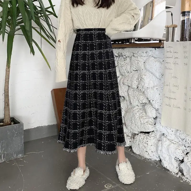 Top Trends: Autumn And Winter Women's Style Knitted Plaid A-Line High Waist Slim Midi Tassel Vintage All-match Fashion Office Lady Skirt Shoppable Styles