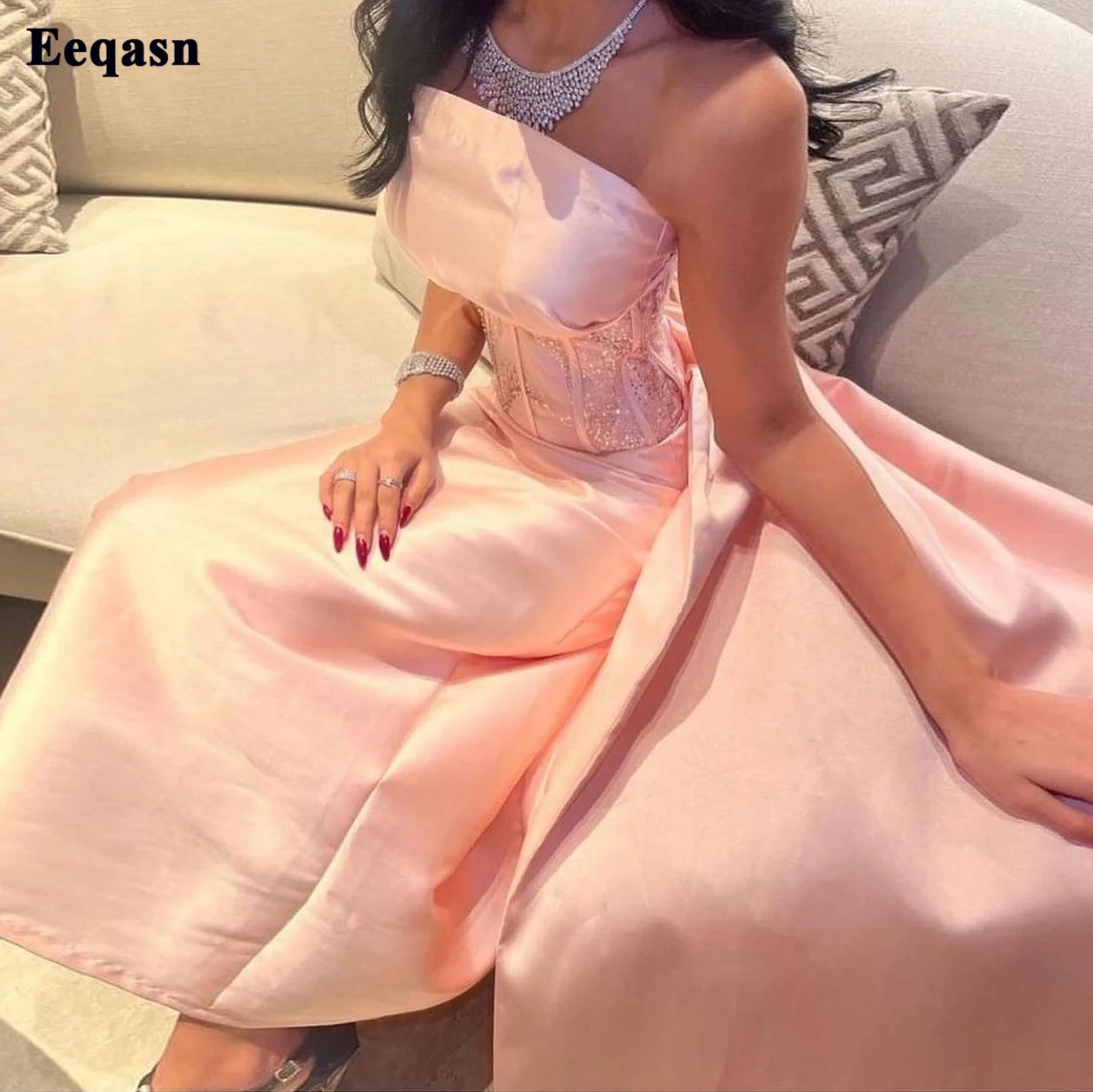 Top Trends: Eeqasn Mermaid Pink Satin Saudi Arabia Evening Dress Formal Prom Gowns Appliques Lace Corset Back Red Carpet Celebrity Dresses Shoppable Styles