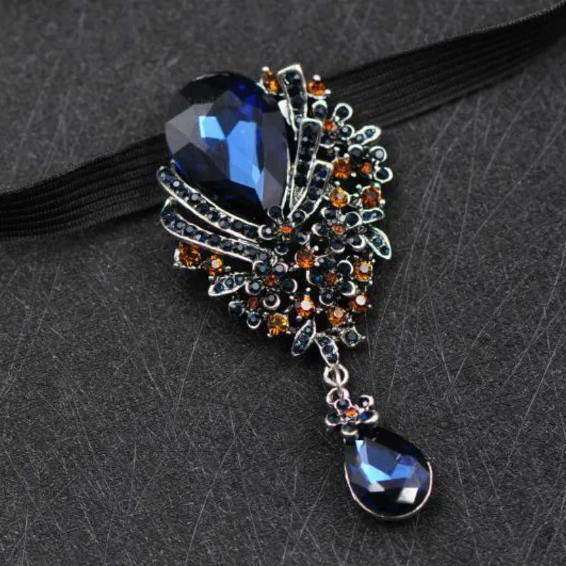 Top Trends: New Rhinestone Bolo Bow Tie High-end Luxury Gifts Korean Version Of The British Wedding Business Banquet Bowtie Men's Jewelry Shoppable Styles - Image 3