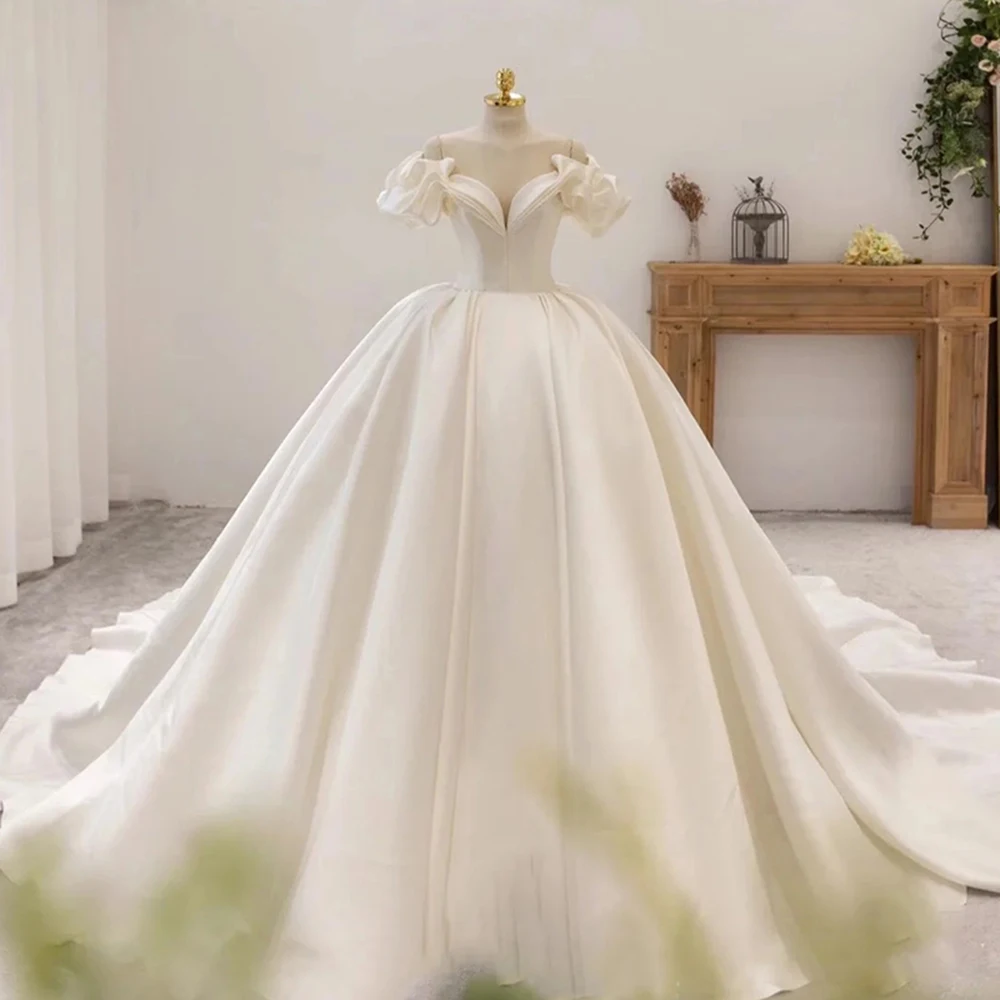 Top Trends: Light Master Satin Wedding Dress 2023 New Small Bride Senior Full Shoulder Train French Court Princess On The Run Noble Elegant Shoppable Styles