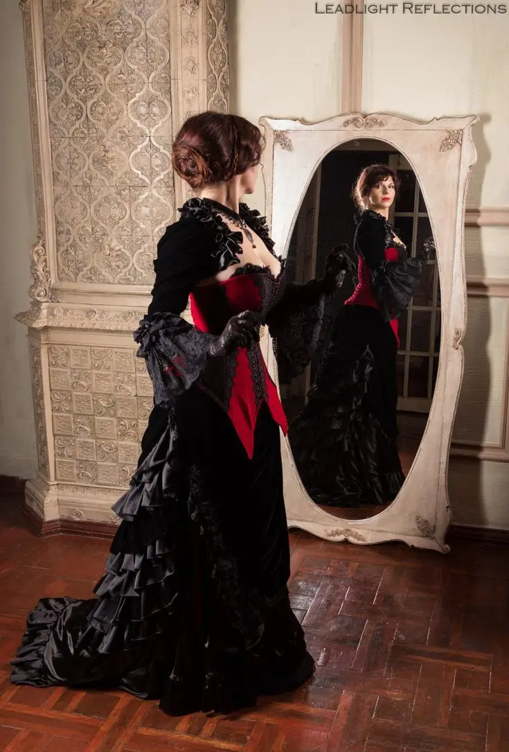 Top Trends: Vampire Gothic Wedding Dresses Velvet Victorian Style Corset Long Sleeves Evil Queen Dress Black And Red Vintage Bridal Gowns Shoppable Styles