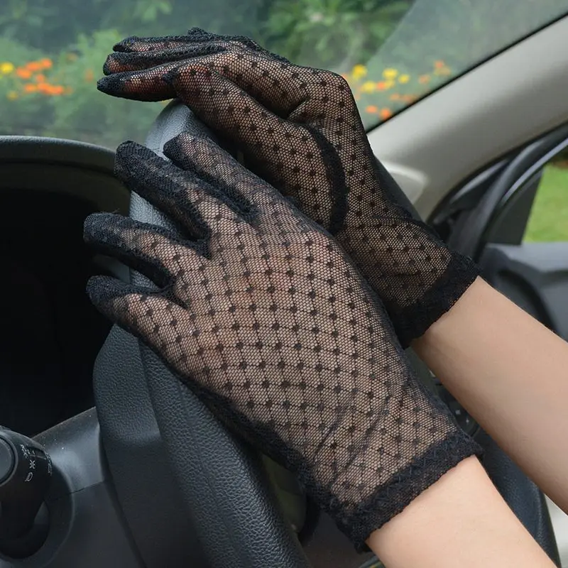 Top Trends: 1 Pairs Women Vintage Elegant Gloves Lace Full Finger Gloves Short Tulle Etiquette Stretchy Black Transparent Driving Mittens Shoppable Styles