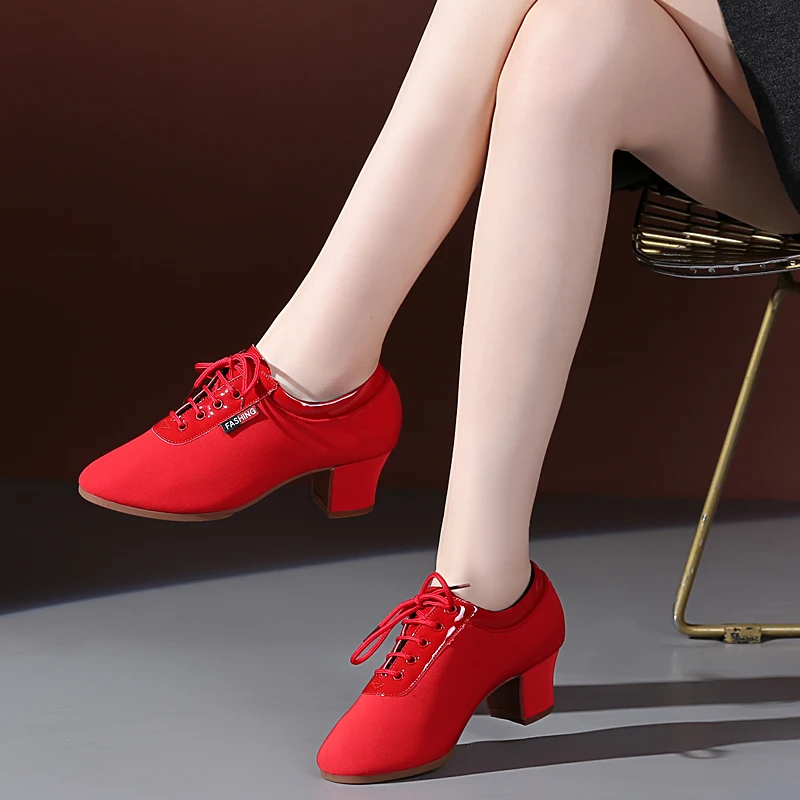 Top Trends: Women&#039;s Sports Oxford Cloth Shoes Latin Dance Shape Training Ladies Shoes Square Dance Shoes Breathable Ballroom Dancing Shoes Shoppable Styles