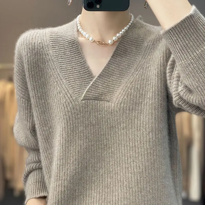 Top Trends: Autumn And Winter New 100 Pure Cashmere Sweater Women's Thickened V-neck Solid Color Sweater Loose All-match Wool Knitted Base Shoppable Styles - Image 6