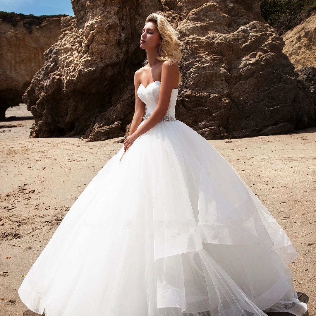 Top Trends: Exquisite Wedding Dress Ball Gown StraplessTulle Beads Beach Bridal Gown Sleeveless Court Train Robe De Mariée Custom 2024 Shoppable Styles