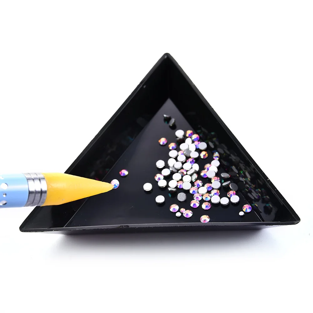 Top Trends: Triangle Plastic Rhinestone Nail Art Storage Box Plate Tray Holder Container Jewelry Glitter Cup DIY Decoration Dotting Tool Shoppable Styles - Image 3