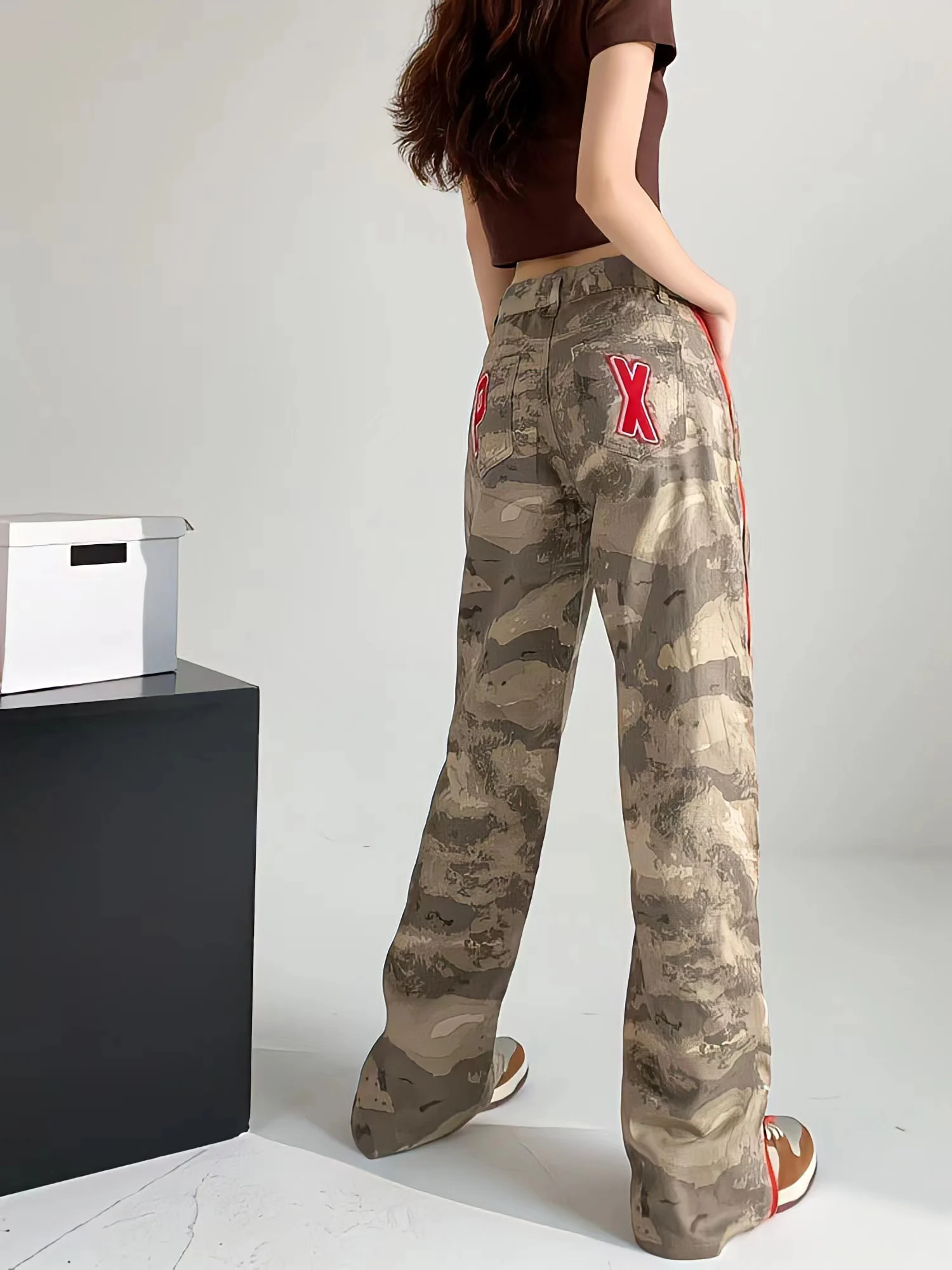 Top Trends: Women Streetwear Camouflage Cargo Pants Fashion Baggy Hip Hop Pant Chic Zipper Stripe Wide Leg Trousers Y2k Trend Cargo Jeans Shoppable Styles - Image 2