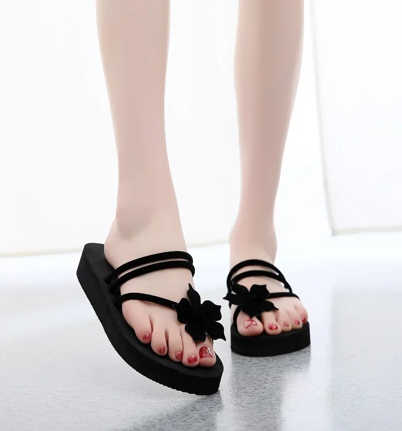 Top Trends: Summer Women Slippers Outdoor Light Weight Cool Shoes Ladies Flat Flip-flop Black Non-slip Basic Home Sandals Chaussures Femme Shoppable Styles