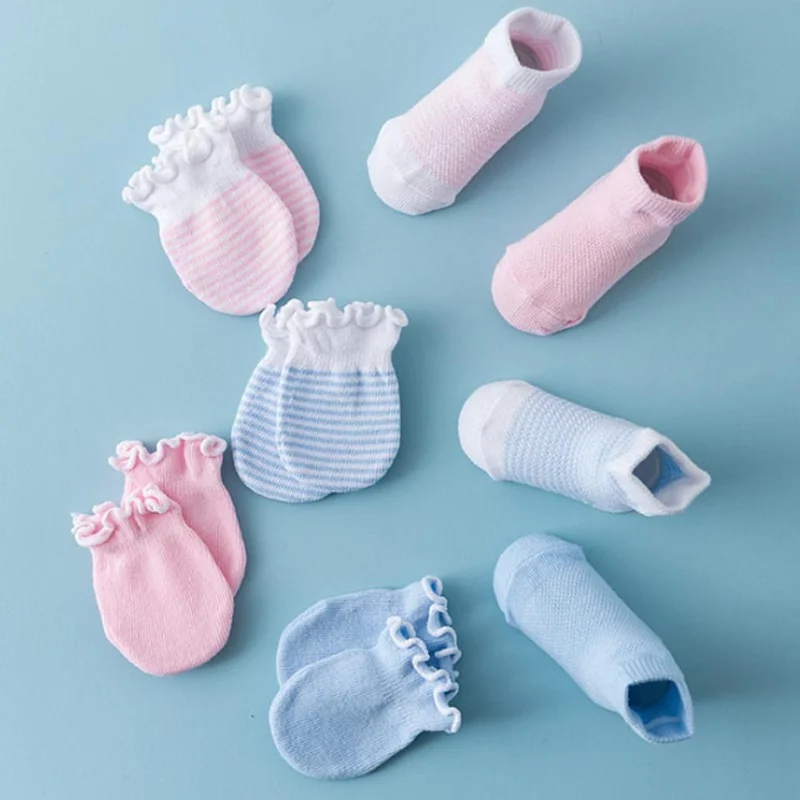 Top Trends: New 0-6 Months Old Baby Socks With Anti Scratch Gloves Newborn Baby Socks Set Shoppable Styles