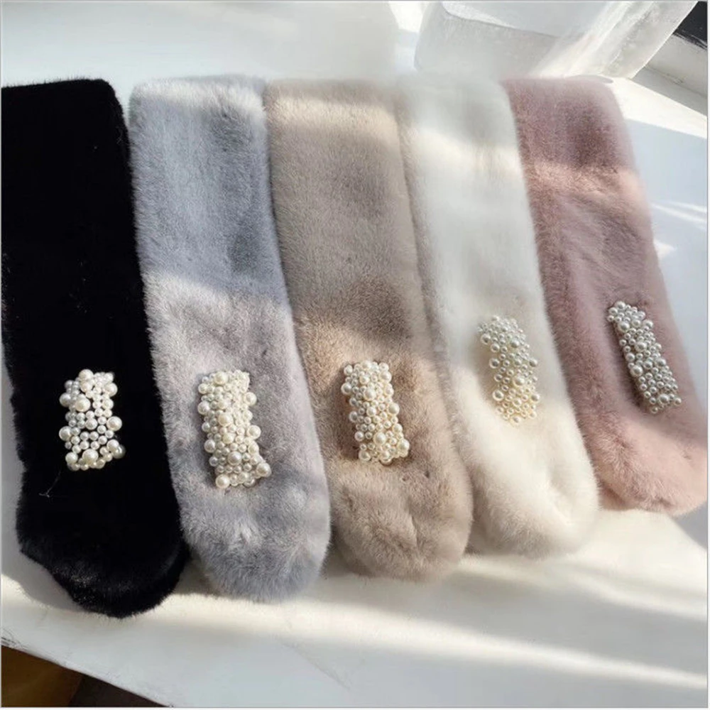 Top Trends: Pearl Scarf Winter New Style Thickened Korean Version Of Cross-warmingwool Wool Rabbit-like Neck Collar DZ1 Shoppable Styles - Image 5