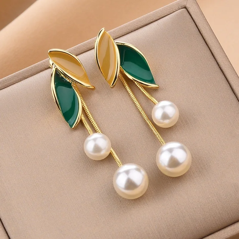 Top Trends: 2023 New Fashion Trend Unique Design Elegant Delicate Light Luxury Pearl Leaf Tassel Earrings Women Jewelry Party Premium Gifts Shoppable Styles