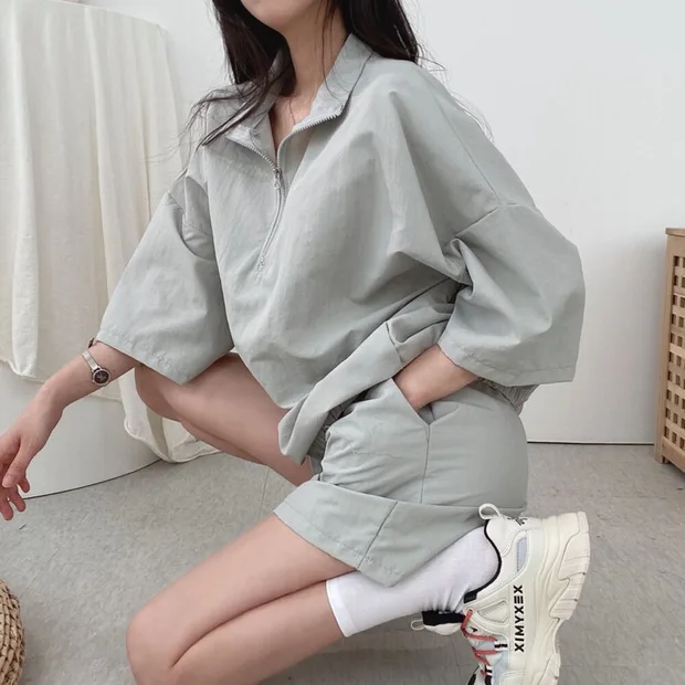 Top Trends: Women Short Suits 2023 Summer Casual 3 / 4 Sleeve Turn-down Collar Zipper Suits Female Elastic Waist Solid Color Short Sets Shoppable Styles