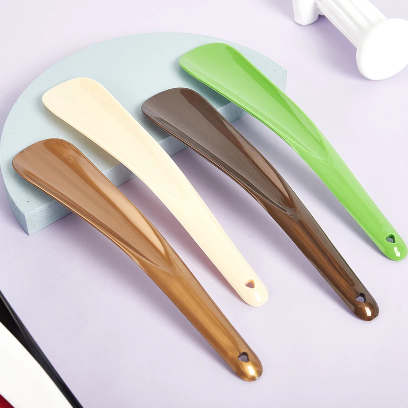 Top Trends: Plastic Extra Long Shoehorn Lazy Shoe Helper Long Handle Shoes Lifter Pull Shoehorn Slip Handle Long Shoehorn Random Color Shoppable Styles