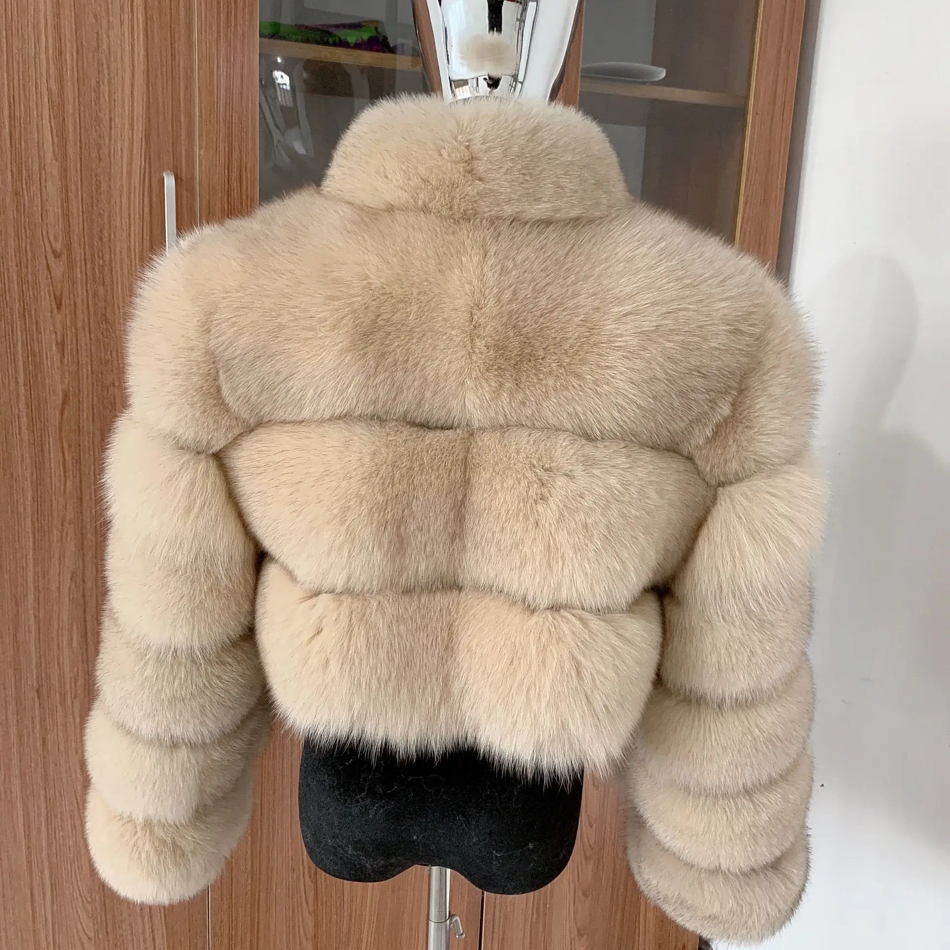 Top Trends: Women's Real Fox Fur Short Coat With Stand-up Collar Winter Woman Natural Fur Jacket High Waist Style And Raccoon Fur Coat Luxur Shoppable Styles - Image 2