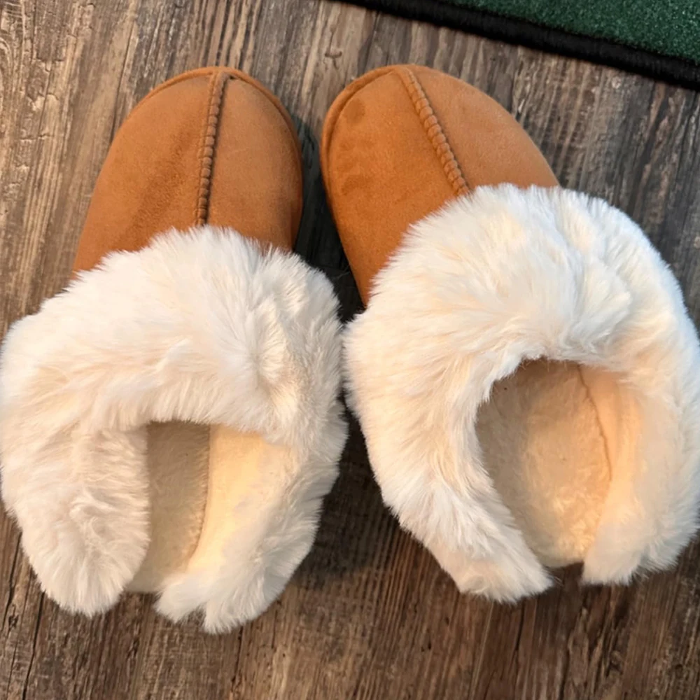 Top Trends: Comwarm Winter Suede Fur Slippers For Women Plush Home Slippers Fluffy Faux Fur Shoes Indoor Outdoor Furry House Fuzzy Slides Shoppable Styles