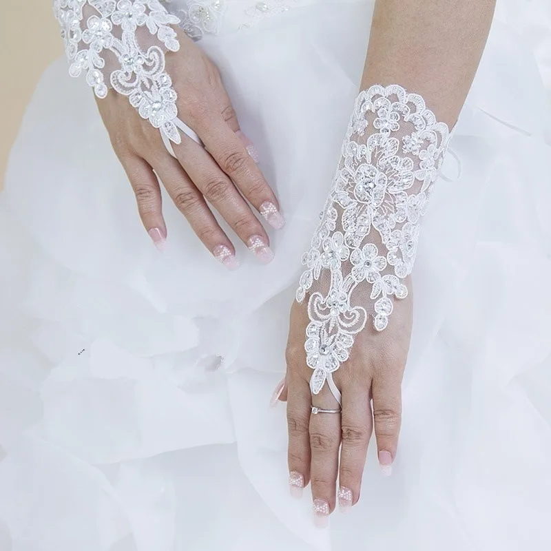 Top Trends: Elegant Beaded Lace Satin Short Bridal Gloves 2021 Fingerless Wedding Gloves White Ivory Wedding Accessories Veu De Noiva Shoppable Styles