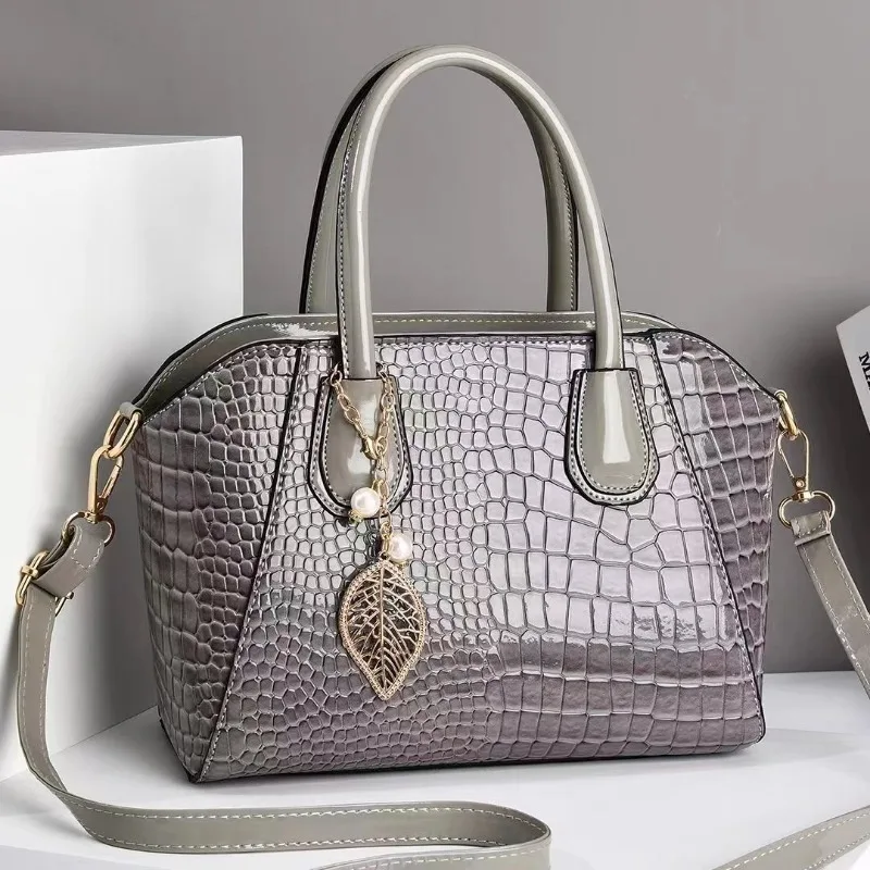 Top Trends: Fashion Light Luxury Handbag Women's Shoulder Shell Bag High Quality Retro Crossbody Bags Crocodile Pattern Versatile Satchel Shoppable Styles - Image 5