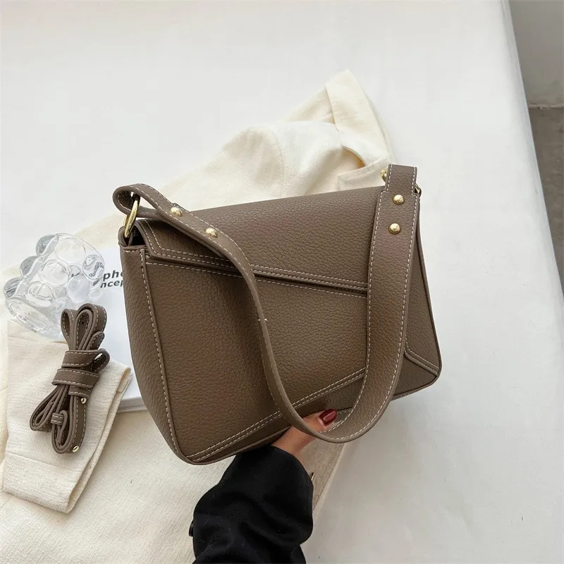 Top Trends: Casual Large-capacity Commuter Bag Women 2023 Brand New Simple Tote Bag Fashion Luxury Travel Shoulder Bag Diagonal Shoulder Bag Shoppable Styles