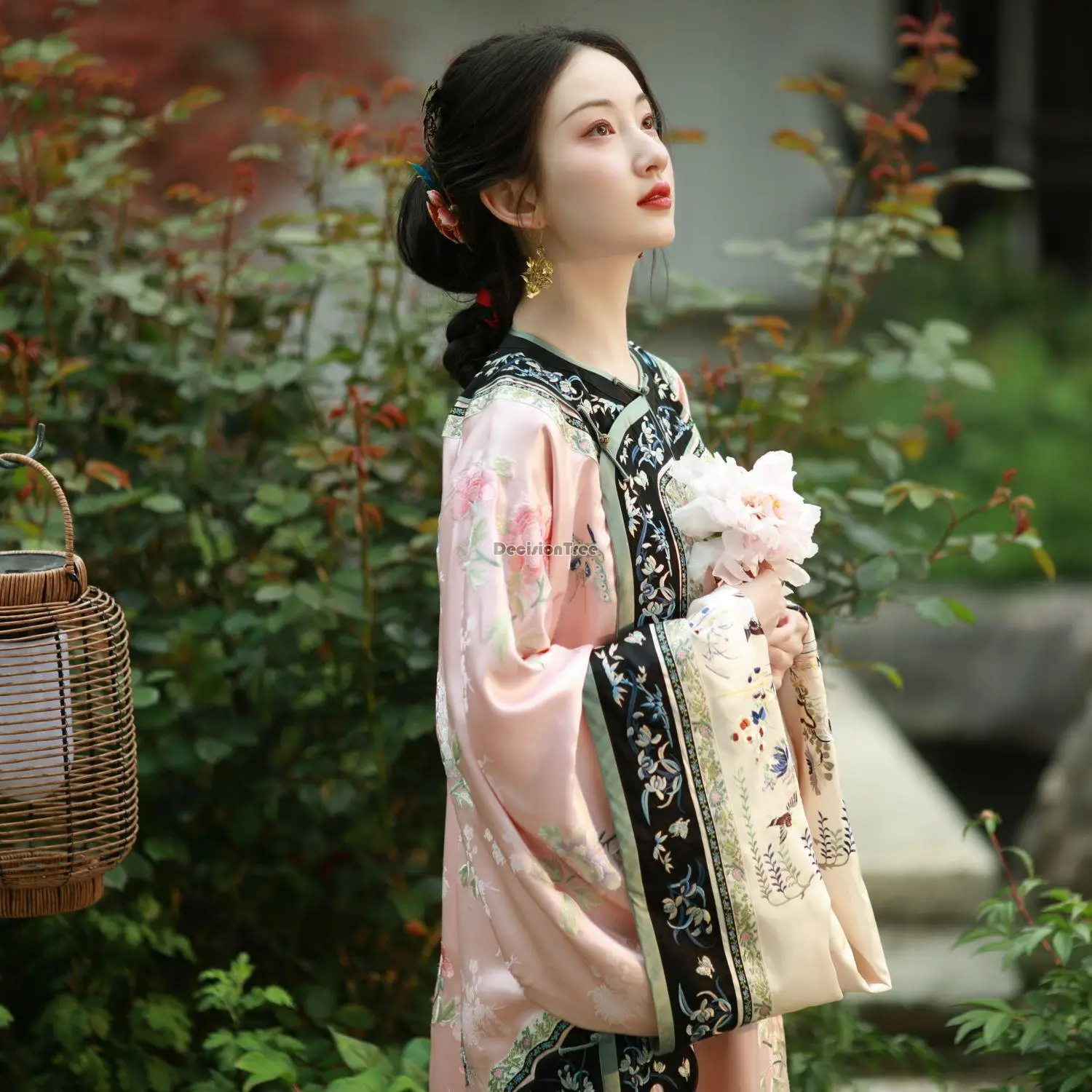 Top Trends: 2024 Chinese Traditional Oriental Women Vintage Dress Elegant Party Flower Qipao Women Festival Ancient Qing Dynasty Cheongsam Shoppable Styles