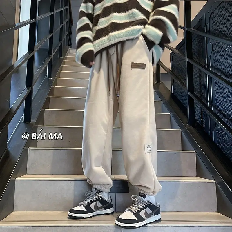 Top Trends: Autumn Autumn Thick Fashion Harajuku All Match Trousers Men Loose Casual Plus Velvet Pants Korean Harlan Sweatpants Male Clothes Shoppable Styles - Image 4