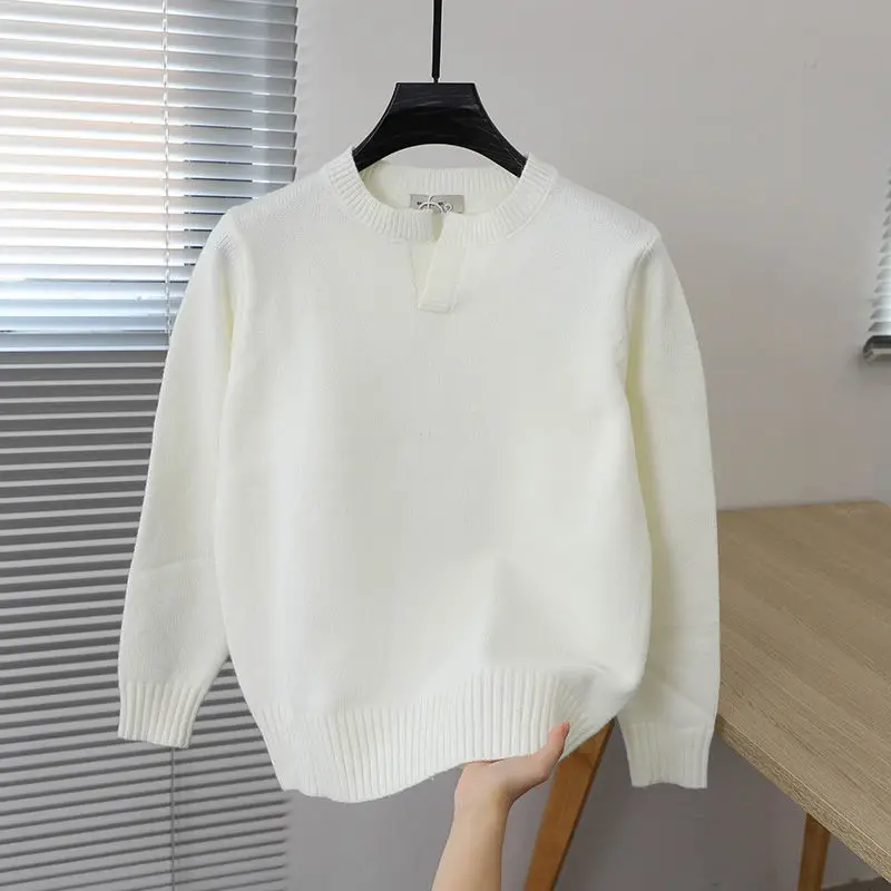 Top Trends: 2023 Autumn And Winter Korean Edition Simple Solid Color Pullover Round Neck Soft And Versatile Popular Underlay Knitted Sweater Shoppable Styles - Image 2