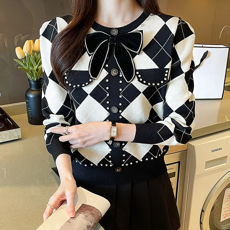 Top Trends: 2023 Autumn Winter New Korean Style Round Neck Bow Thickened Sweater Women Clothing Fashion Knit Top Shoppable Styles