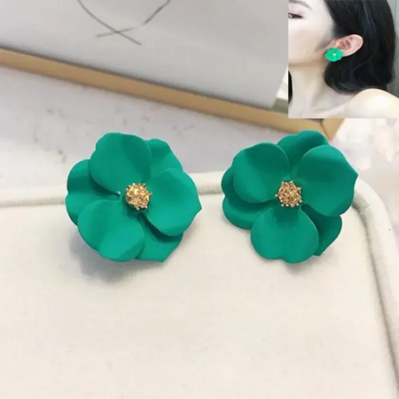 Top Trends: Delysia King Flower Earrings Shoppable Styles