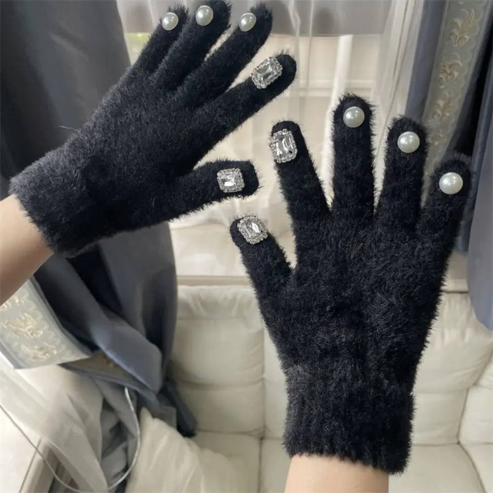 Top Trends: Exquisite Girl Rhinestone Pearl Nail Decoration Plush Gloves Winter Warm Knitted Woolen Gloves Outdoor Windproof Mittens Shoppable Styles