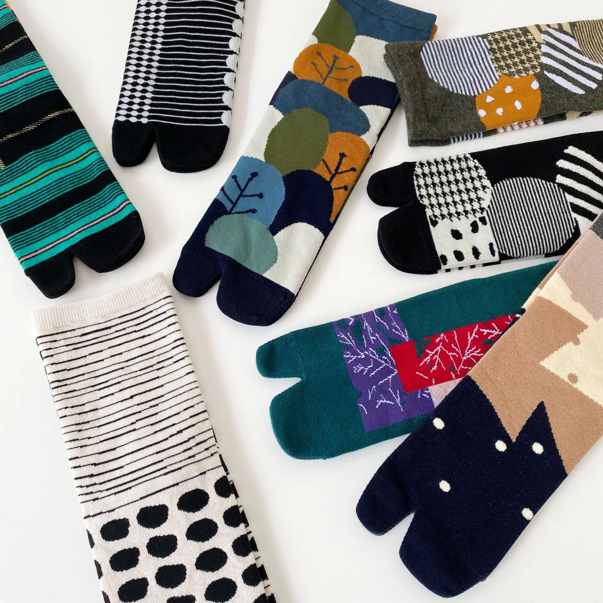 Top Trends: New High Quality Combed Cotton Split Toe Socks Simple Comfortable Two-Toed Socks Japanese Harajuku Men Tabi Socks Men Socks Shoppable Styles