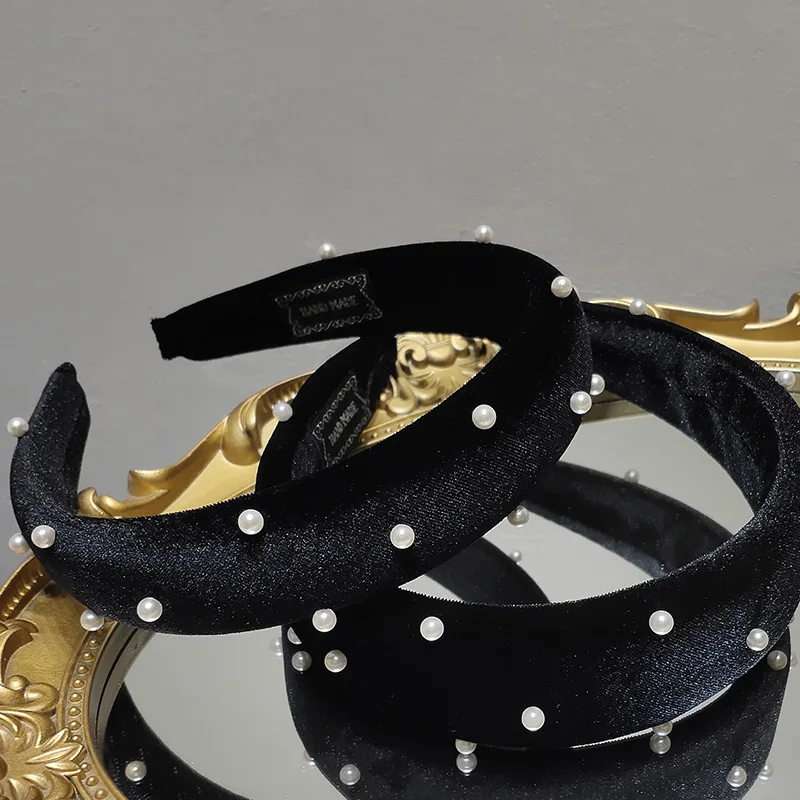 Top Trends: Black Velvet Pearl Headband Female High Skull Top Retro Headhoop Showing Face Small Wide-brimmed Elegant Pressed Hair Headdress Shoppable Styles - Image 5