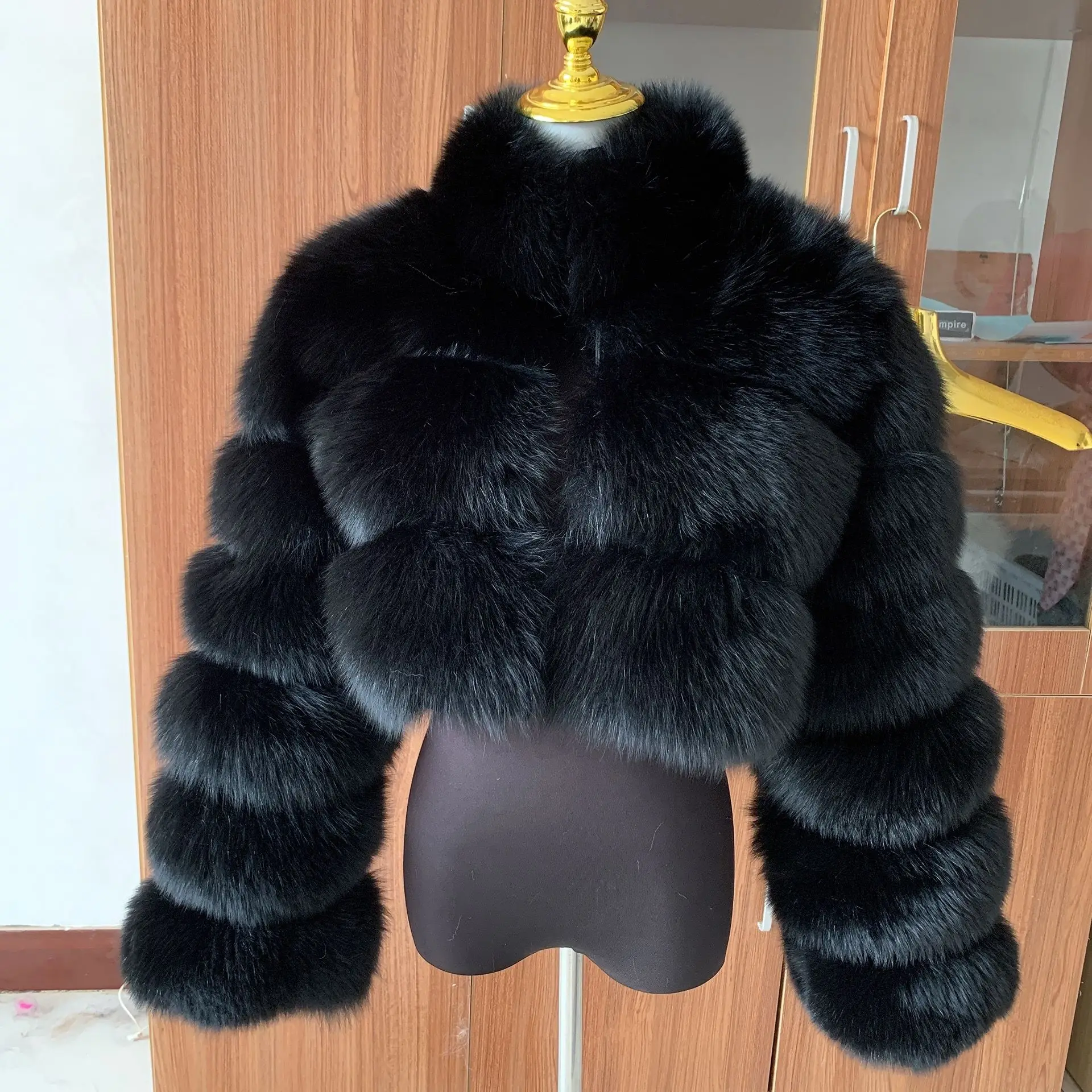 Top Trends: Women's Real Fox Fur Short Coat With Stand-up Collar Winter Woman Natural Fur Jacket High Waist Style And Raccoon Fur Coat Luxur Shoppable Styles - Image 3