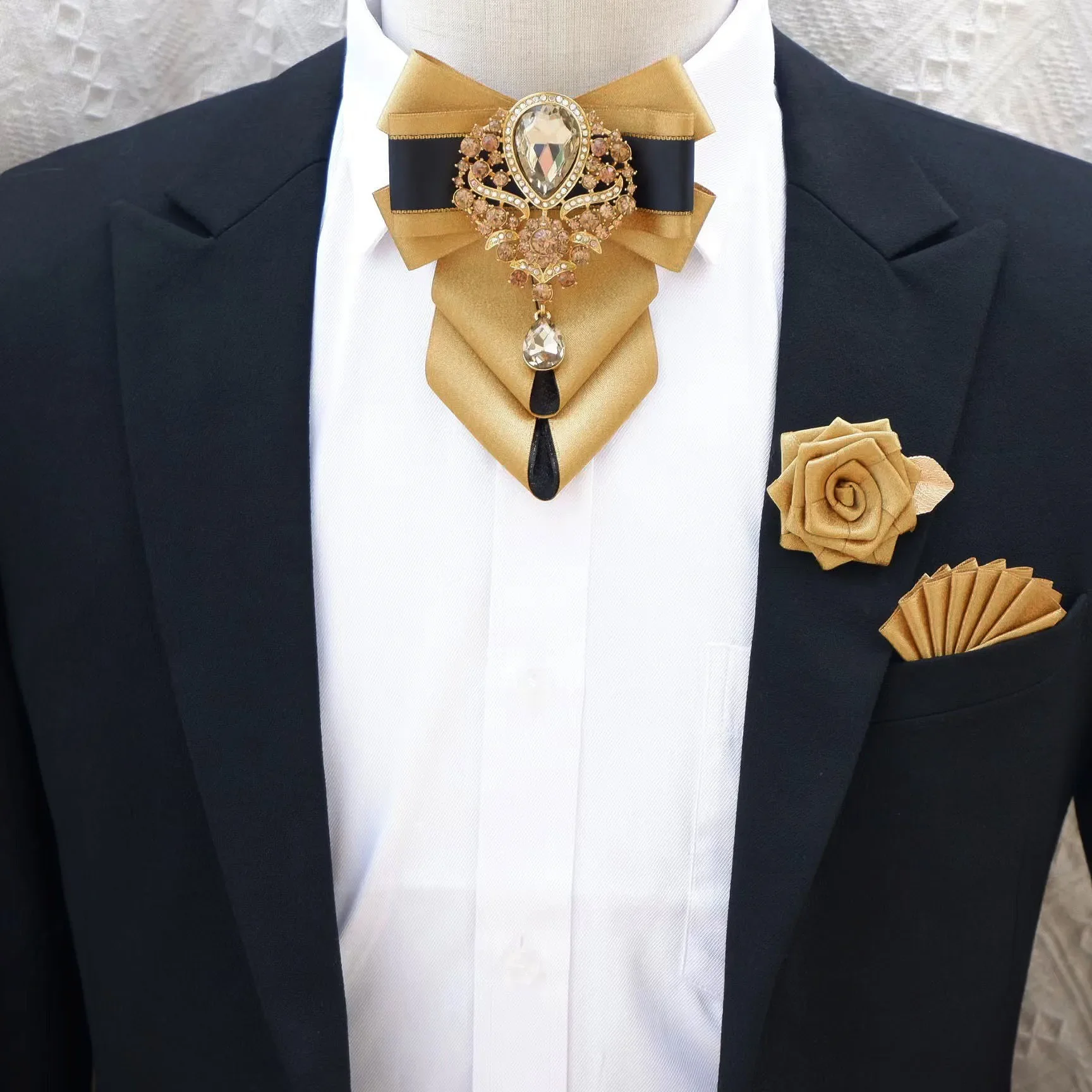 Top Trends: Luxury Rhinestone Bow Tie Brooch Pocket Towel Set Men&#039;s High-end Jewelry Gift Fashion New British Korean Men Wedding Accessories Shoppable Styles