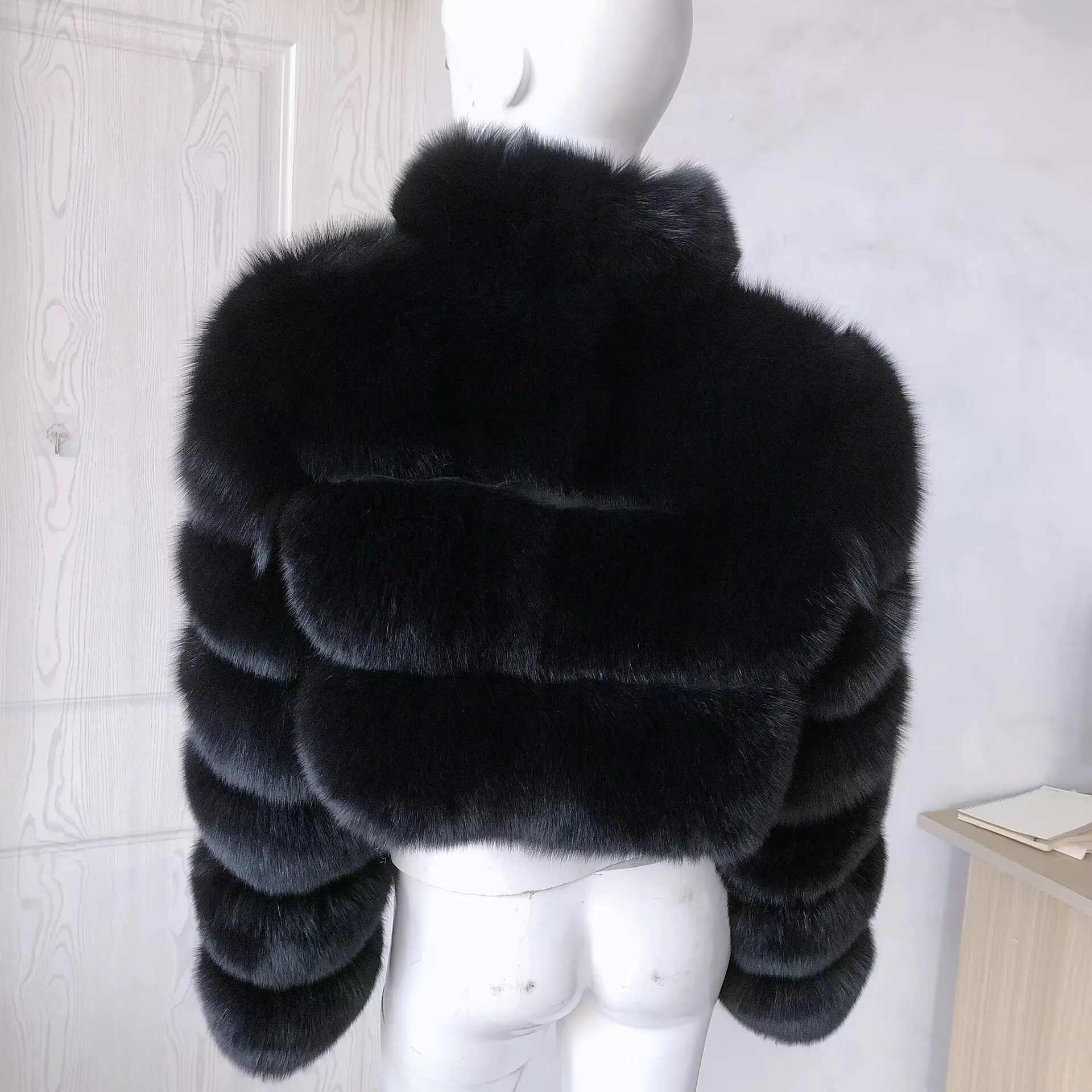 Top Trends: Women's Real Fox Fur Short Coat With Stand-up Collar Winter Woman Natural Fur Jacket High Waist Style And Raccoon Fur Coat Luxur Shoppable Styles - Image 5