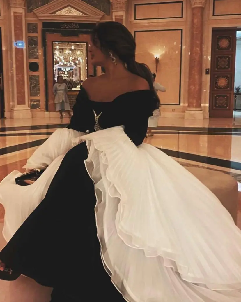 Top Trends: Saudi Arabia Mermaid Formal Evening Party Dresses Long Sleeves Prom Dresses Off The Shoulder Pleated Backless Floor Length Shoppable Styles