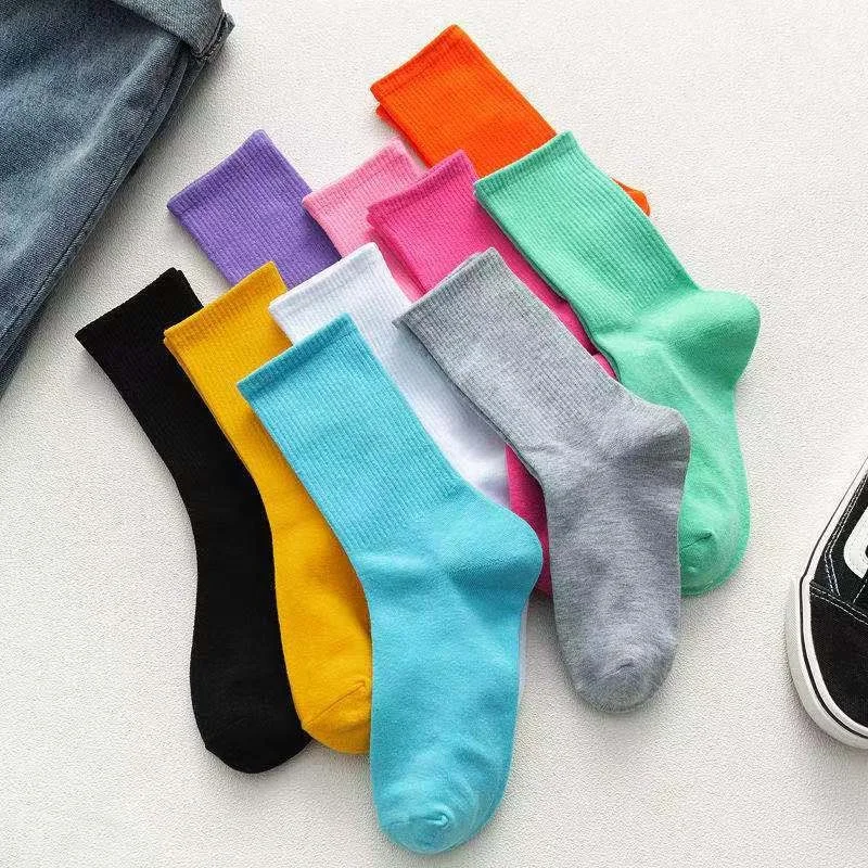 Top Trends: 10 Pairs Per Set Fashion Sock Classic Men And Women Autumn And Winter Pure Color Middle Tube Socks Shoppable Styles