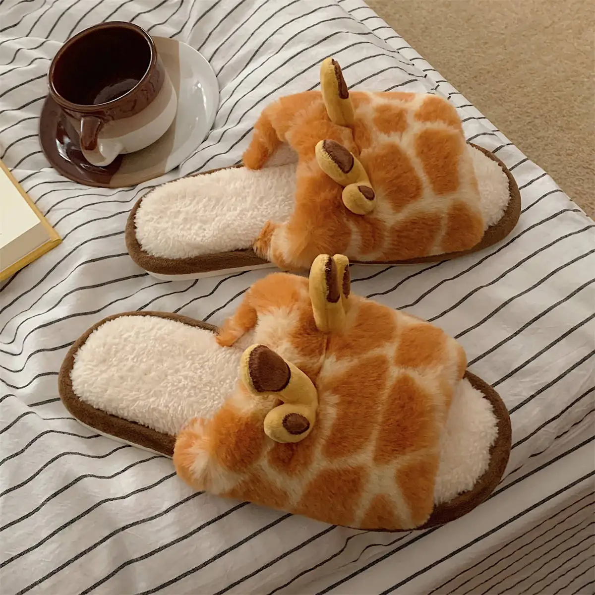 Top Trends: Lovely Shoes Women Winter Indoor Warm Cotton Closed Toe Slippers Home Cartoon Giraffe Plush One-word Slippers Chinelos Planos Shoppable Styles - Image 2