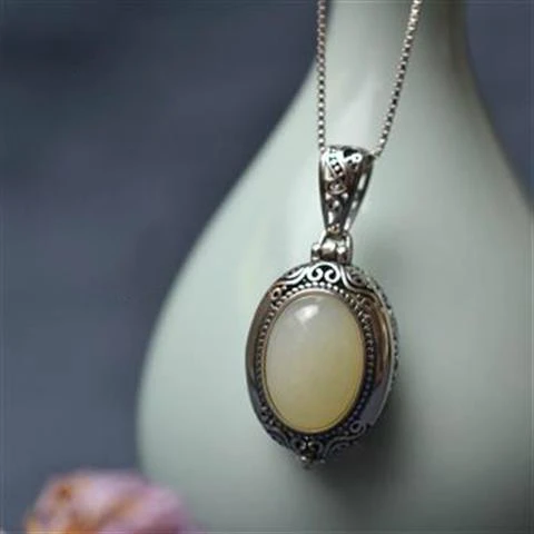 Top Trends: Original Designer Craft Charm Pattern Unique Pendant Necklace Chinese Style Retro Mirror Box Creative Women's Silver Jewelry Shoppable Styles