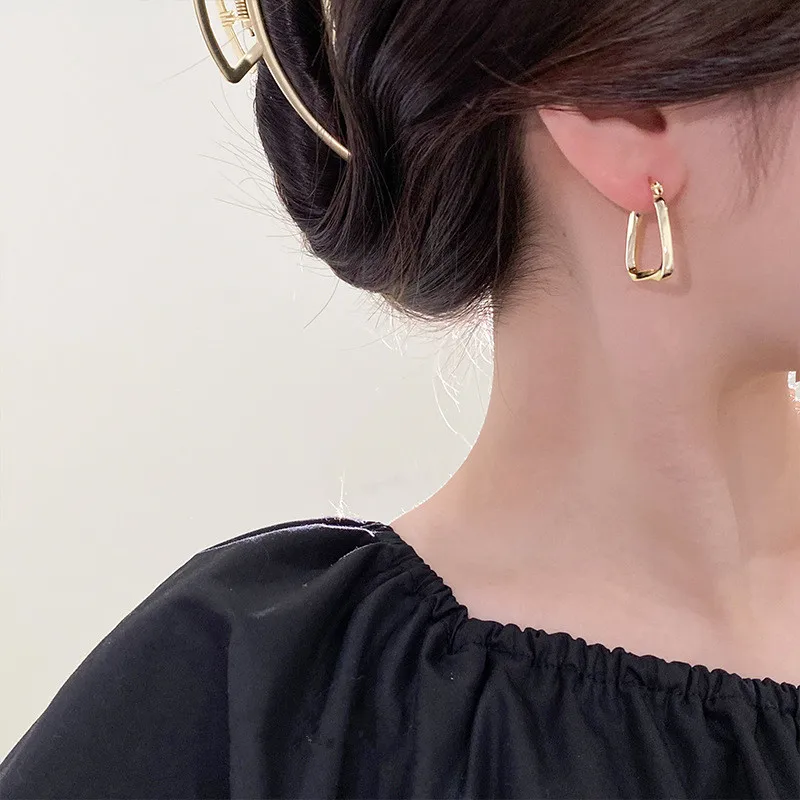 Top Trends: 2023 New Fashion Trend Unique Design Elegant Delicate Geometric Retro Irregular Earrings Women Jewelry Party Gifts Wholesale Shoppable Styles - Image 3