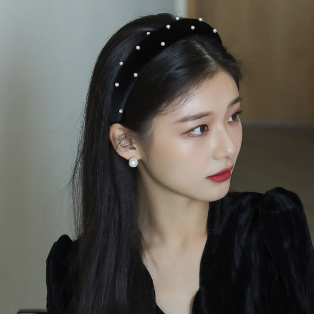 Top Trends: Black Velvet Pearl Headband Female High Skull Top Retro Headhoop Showing Face Small Wide-brimmed Elegant Pressed Hair Headdress Shoppable Styles