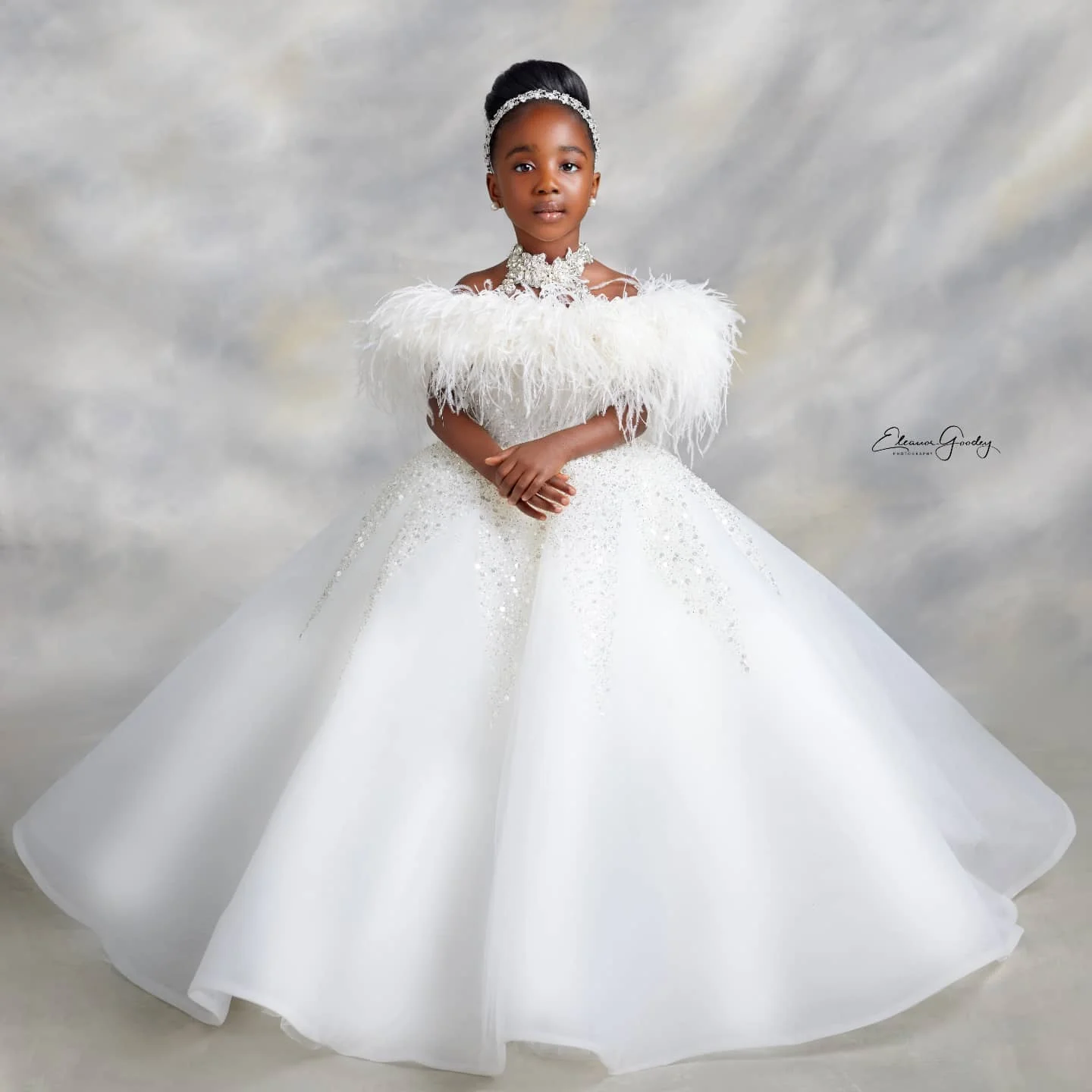 Top Trends: White Flower Girls Dresses For Wedding Feather Girl Pageant Dress High Neck Kids Party Prom Birthday Ball Gowns For Photoshoot Shoppable Styles