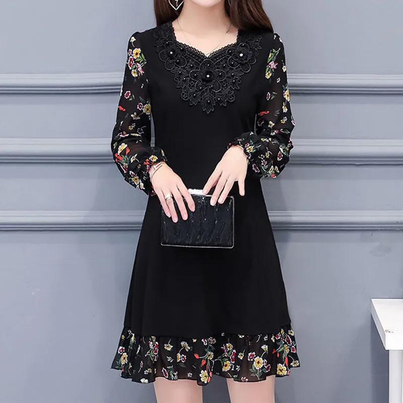 Top Trends: Elegant Fashion Embroidery Beading Round Neck Dress Spring Summer Vintage Women's Clothing Printed Spliced Long Sleeve Dresses Shoppable Styles - Image 2