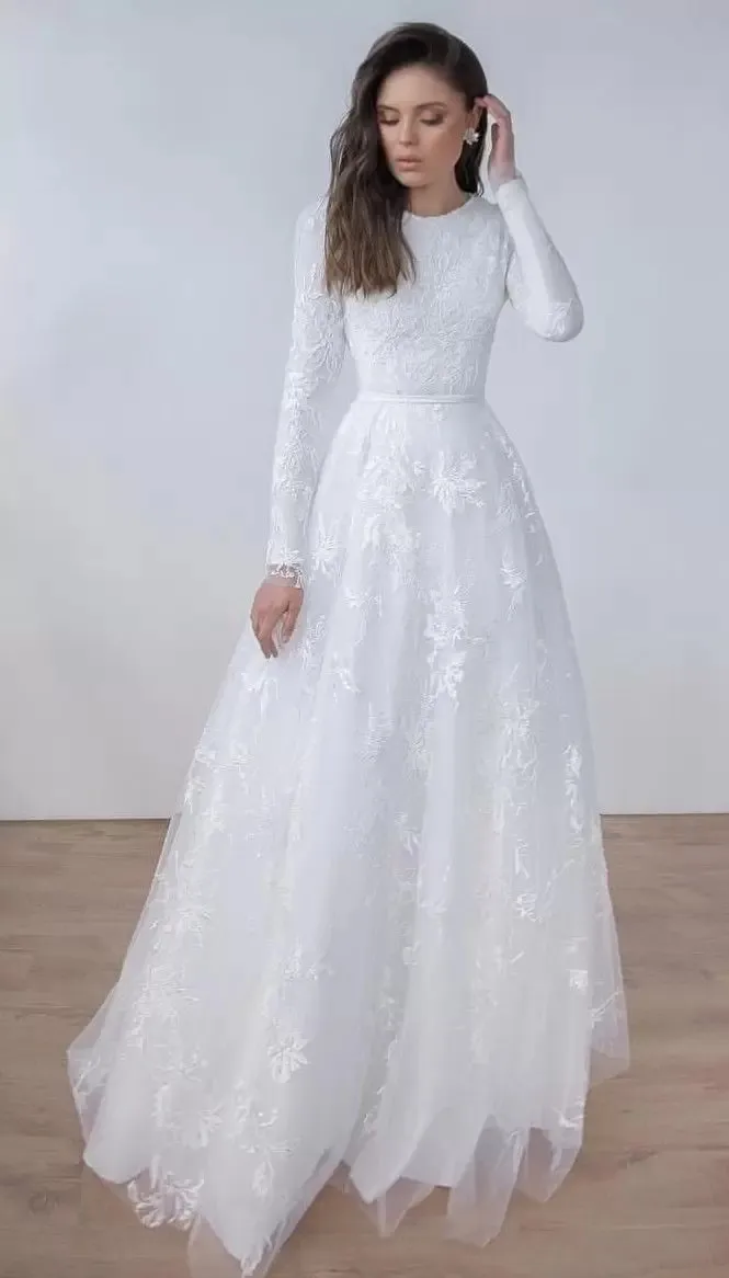 Top Trends: Simple Vintage Long Sleeves Lace A-line Modest Wedding Dresses Jewel Neck Sweep Train Lace Bridal Gowns Custom Made Shoppable Styles