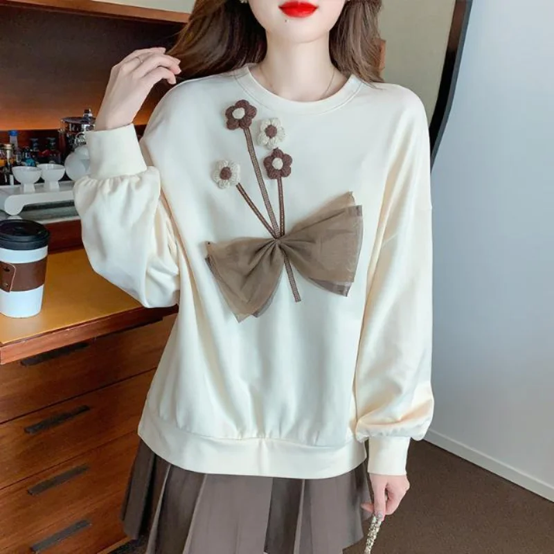 Top Trends: Autumn Round Neck Long Sleeve Women's Hoodies Autumn 2023 New Advanced Design Loose All-match Bow Flower Lady Classic Top Shoppable Styles