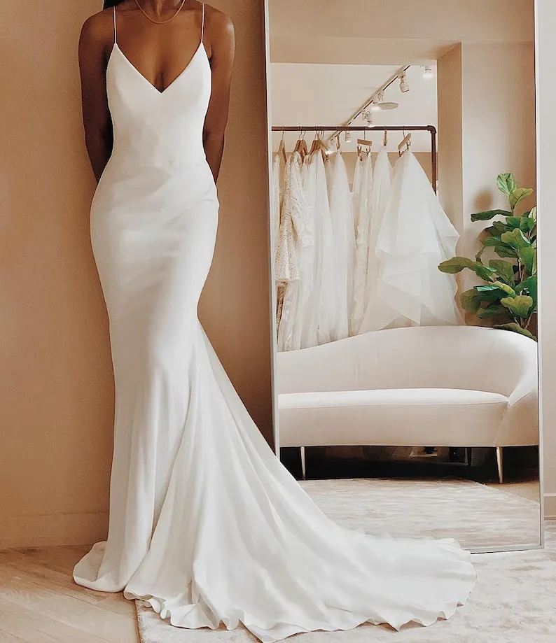 Top Trends: Modern Simple Satin Wedding Dress V-neck Spaghetti Straps Backless Formal Pleat Bridal Growns Vestido De Noiva Sweep Train 2024 Shoppable Styles