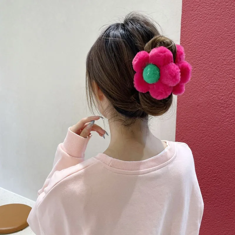 Top Trends: Fluffy Plush Large Crab Hair Claw Clips Women Girls Faux Fur Sweet Flower Ponytail Hair Clamps Barrettes Hair Accessories Winter Shoppable Styles - Image 3