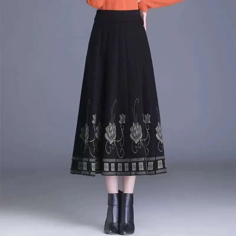 Top Trends: 2023 New Winter Folk Style Fashion Elegant Versatile A-linool Large Swine Skirt Mid Length Knitted Wg Skirt Half Length Skirt Shoppable Styles - Image 5