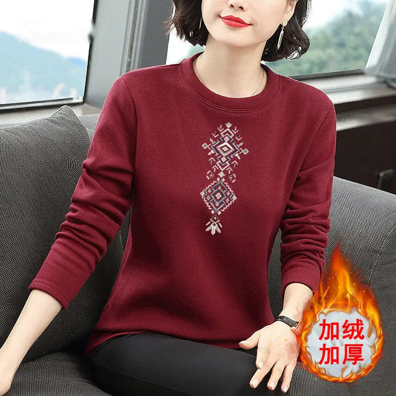 Top Trends: Autumn Winter O Neck Loose Casual Printting Sweatshirt Ladies Add Velvet Fashion Pullover Top Women Warm All-match T-shirt Tee Shoppable Styles - Image 4