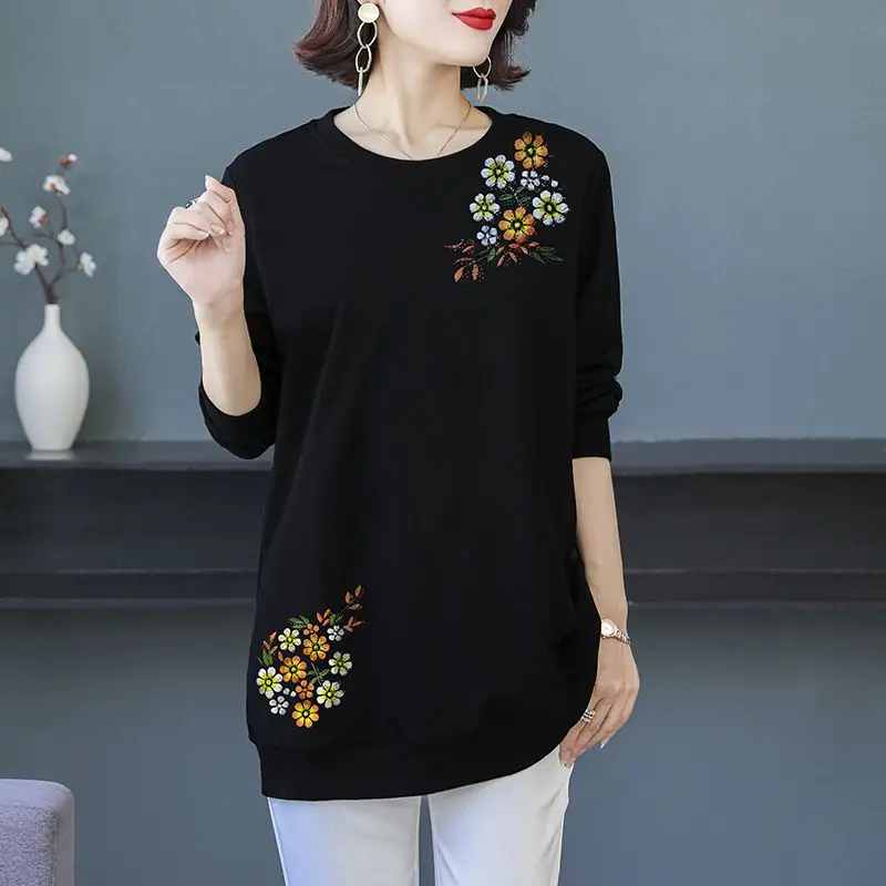 Top Trends: 2023 New Spring And Autumn Fashion Commuting Simple Round Neck Exquisite Embroidery Loose Relaxed Oversize Sweater T-shirt Shoppable Styles